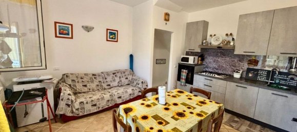 3غرفة منزل ذو طابقين في Ardea, Italy رقم 160706 2