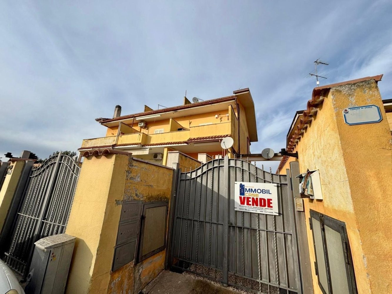 3غرفة منزل ذو طابقين في Ardea, Italy رقم 160706