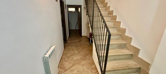 3غرفة منزل ذو طابقين في Ardea, Italy رقم 160706 7