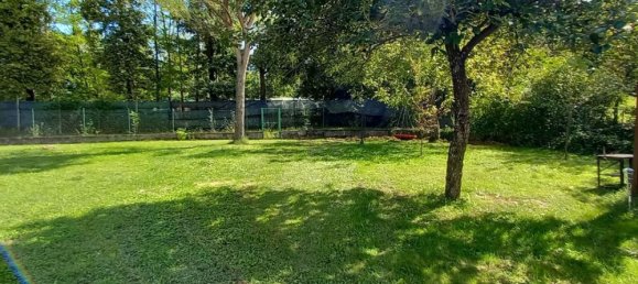 9 rooms House in Udine, Italy No. 225311 23