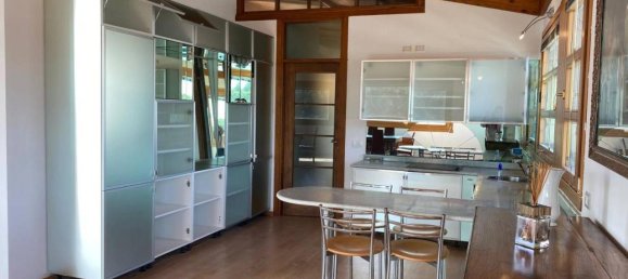 Пентхаус с 3 комнатами в Дезенцано дель Гарда, Италия № 22656 8