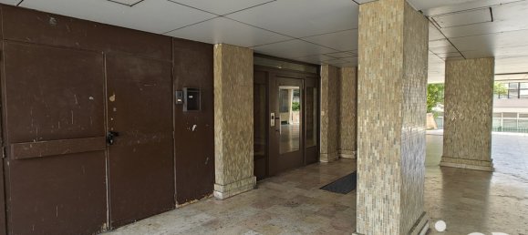 Apartamento de 3 dormitorios en Pantin, France No. 298919 4