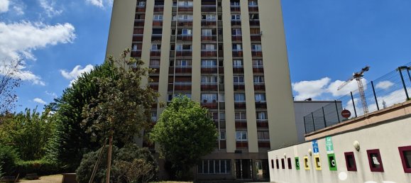 Apartamento de 3 dormitorios en Pantin, France No. 298919 12