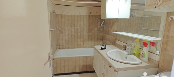 Apartamento de 3 dormitorios en Pantin, France No. 298919 13