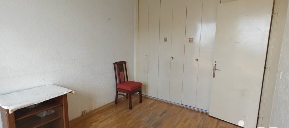 Apartamento de 3 dormitorios en Pantin, France No. 298919 17