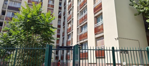 Apartamento de 3 dormitorios en Pantin, France No. 298919 18