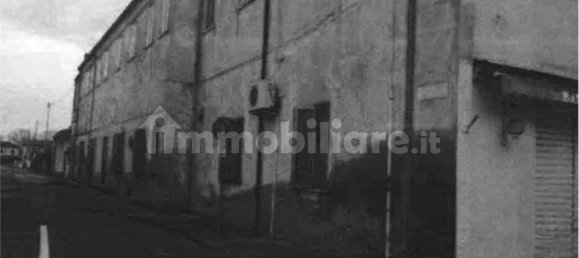 1 room Commercial property in Riva del Po, Italy No. 285716 2