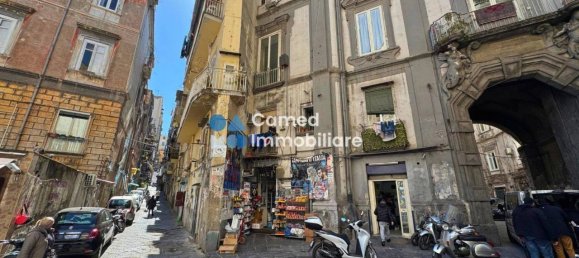 3 rooms Apartment in Naples, Italy No. 39866 5