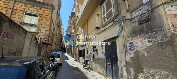 3 rooms Apartment in Naples, Italy No. 39866 8