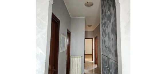 5 rooms Apartment in Naples, Italy No. 253377 5
