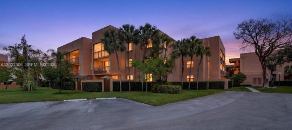 2 chambres propriété commerciale à vendre à Miami, Miami-Dade, Florida, USA № 615212 2