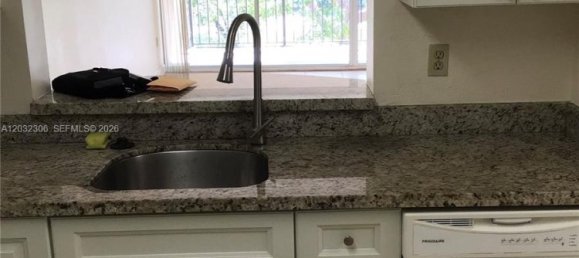2 chambres propriété commerciale à vendre à Miami, Miami-Dade, Florida, USA № 615212 14