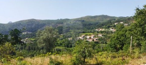 142m² Land in Guimaraes, Portugal No. 190044 23