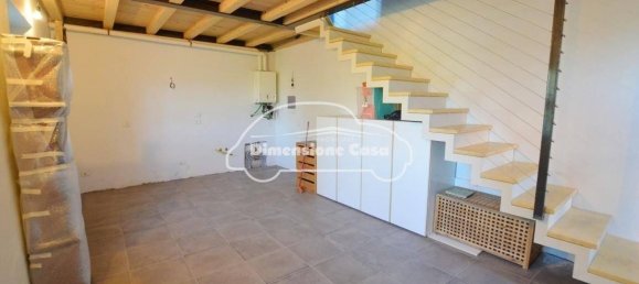 2 Schlafzimmer Haus in Lucca, Italy, Nr. 48377 2