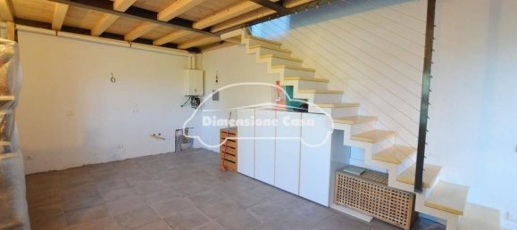 2 Schlafzimmer Haus in Lucca, Italy, Nr. 48377 6