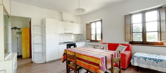 3 bedrooms Apartment in Barga, Italy No. 318794 9