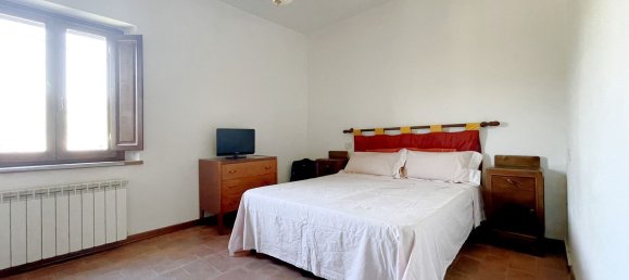 3 bedrooms Apartment in Barga, Italy No. 318794 4