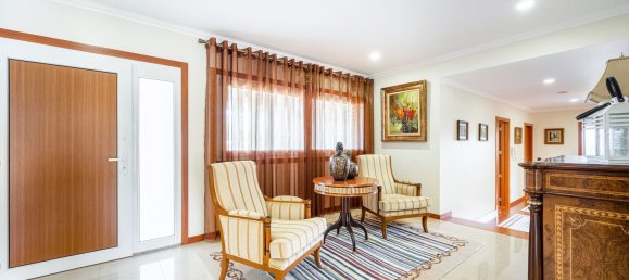 Дом с 4 спальнями в Гимарайнш, Португалия № 178753 21