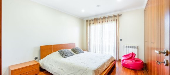 Дом с 4 спальнями в Гимарайнш, Португалия № 178753 22