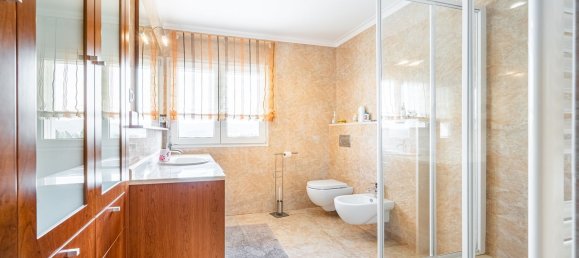 Дом с 4 спальнями в Гимарайнш, Португалия № 178753 19