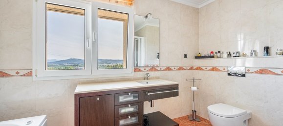 Дом с 4 спальнями в Гимарайнш, Португалия № 178753 30