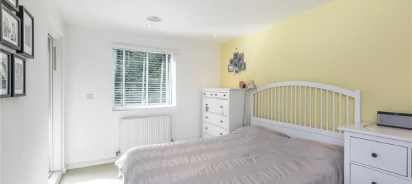 2 bedrooms Apartment in London, United Kingdom No. 13954 8