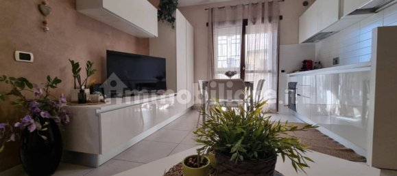 2 Schlafzimmer Wohnung in Rome, Italy, Nr. 324651 3