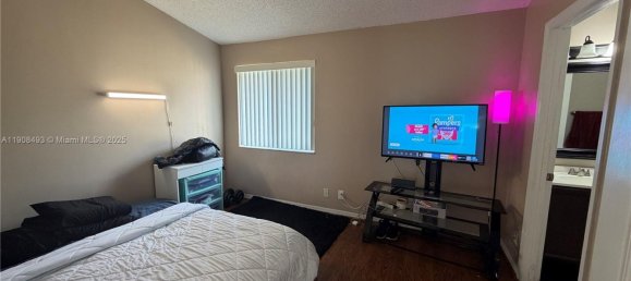3 Schlafzimmer Doppelhaus in Miami, USA, Nr. 614263 29