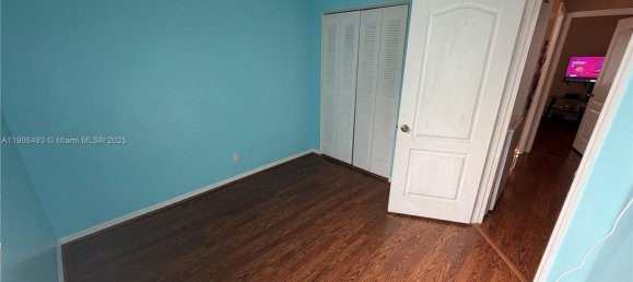 3 Schlafzimmer Doppelhaus in Miami, USA, Nr. 614263 16