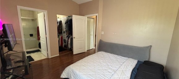 3 Schlafzimmer Doppelhaus in Miami, USA, Nr. 614263 27