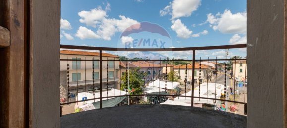 Дом с 9 комнатами в Монтеварки, Италия № 262065 17