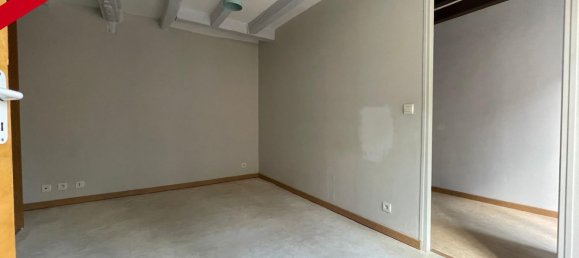 2 bedrooms Apartment in Chateau-Renault, France No. 58041 6