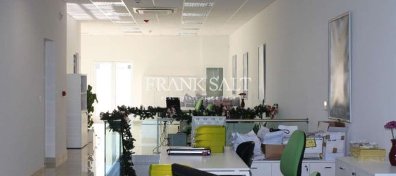 Bureau à Luqa, Malta 570m² No. 11847 5