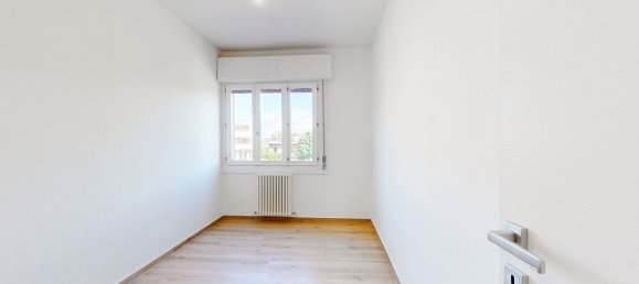 3 bedrooms Apartment in Maranello, Italy No. 370531 16