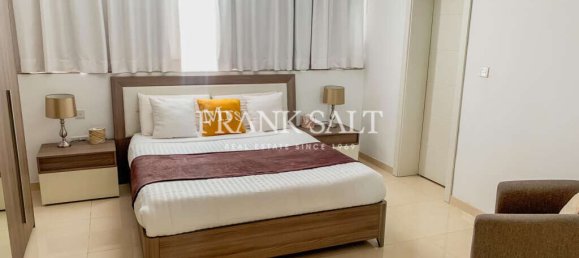 3 bedrooms Penthouse in Gzira, Malta No. 9157 10