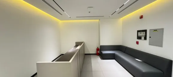 78m² Office in Business Bay, UAE No. 105998 6