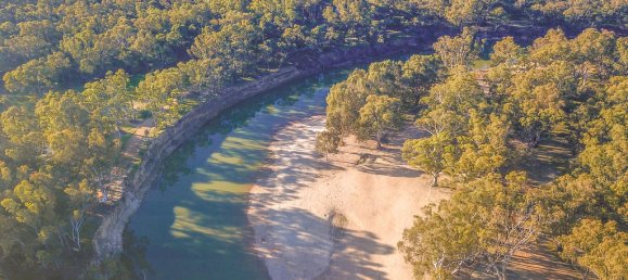  Land in Deniliquin, Australia No. 835 3