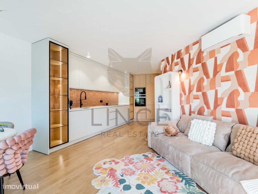 2 bedrooms Apartment in Cascais, Portugal No. 111289