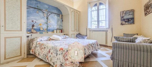 2 bedrooms Villa in Camaiore, Italy No. 358171 11