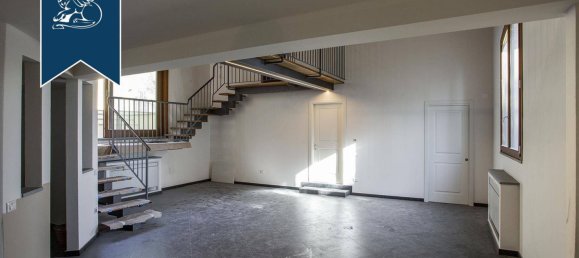 8 rooms Villa in Fiesole, Italy No. 129281 2