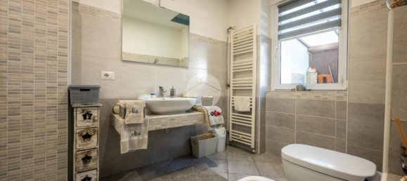 Casa de 6 habitaciónes en Cuneo, Italy No. 143549 17