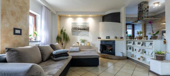 Casa de 6 habitaciónes en Cuneo, Italy No. 143549 3