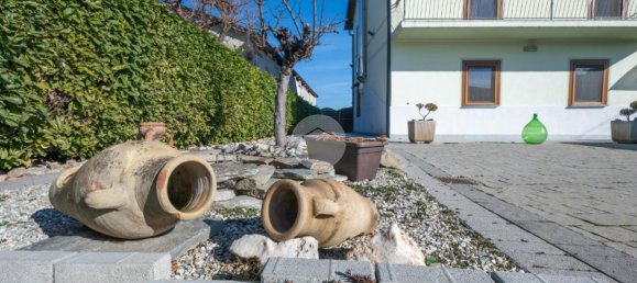 Casa de 6 habitaciónes en Cuneo, Italy No. 143549 38