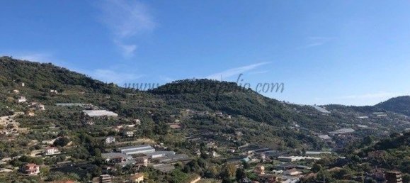 3-salle Appartement à San Biagio della Cima, Italy No. 15186 23