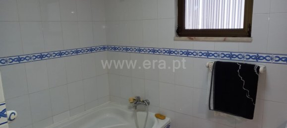 3 bedrooms House in Almada, Portugal No. 146766 16