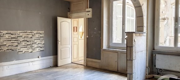 3 Schlafzimmer Haus in Mirecourt, France, Nr. 97328 2