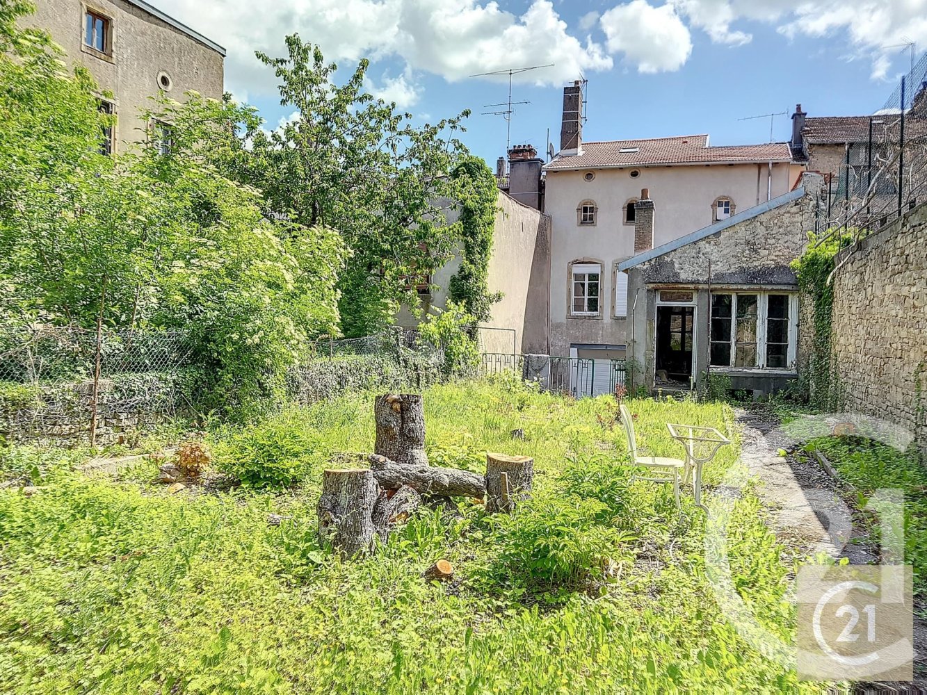 3 Schlafzimmer Haus in Mirecourt, France, Nr. 97328