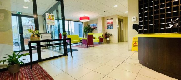 Estudio en Strasbourg, France No. 68947 12