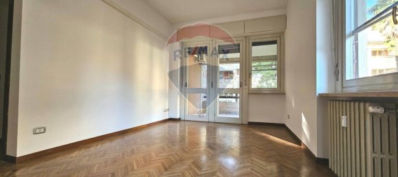 3-salle Appartement à Pavia, Italy No. 57510 3