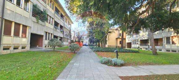 3-salle Appartement à Pavia, Italy No. 57510 20